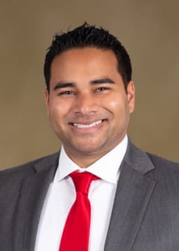 Stephen Shekhar headshot